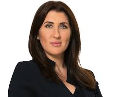 Debra Barr's Instagram, Twitter & Facebook