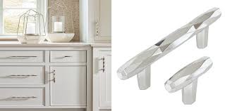 4.7 out of 5 stars. Hardware La Source