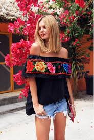 What To Wear To Your Cinco De Mayo Fiesta Fashion Mexican Fashion Cute Outfits