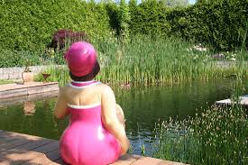Gartenfiguren Aus Stein Metall Polyresin 25 Moderne Deko Ideen
