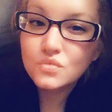 HOLLY PRICE // Hair Stylist //