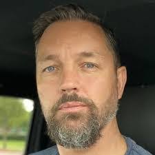 Sharron Tyler's Instagram, Twitter & Facebook