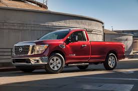 With one of our tonneau covers installed on your 2018 nissan titan, the truck bed will be protected, thieves discouraged, and your rig will have a smooth look. 2017 Nissan Titan Buyer S Guide Reviews Specs Comparisons