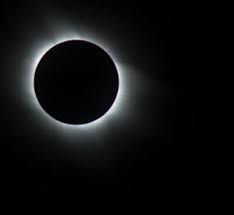 Der neumond wird sich im norden deutschlands zu rund 20 prozent und im süden zu rund sechs. Nachste Sonnenfinsternis In Deutschland Das Spezial Auf Wissen De