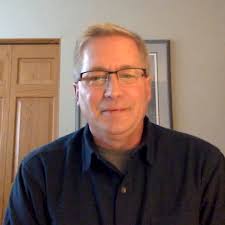 It's 'Applicable for Me': Christian Finds Falun Gong Founder's Article  About Spirituality Enlightening