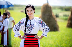 Cand a aterizat de la bruxelles, pe aeroportul international ,,traian vuia din timisoara, tanara georgiana a fost asteptata de iubitul ei. Cinci LuptÄƒtori Mma Din Cluj Au BÄƒtut O CantÄƒreaÅ£Äƒ De MuzicÄƒ PopularÄƒ Intr Un Local De Pe PiezisÄƒ Foto Eclujeanul Te InformeazÄƒ Non Stop