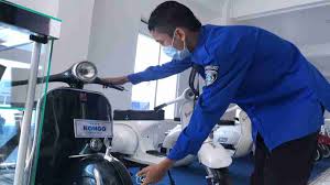 Maybe you would like to learn more about one of these? 200 Motor Tua Terparkir Di Museum Motor Klasik Smk Nmc Malang Memontum Com
