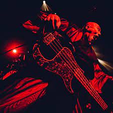 ningen isuさんはinstagramを利用しています bassvocal precisionbass fender ベーシスト 白塗りメイク 袈裟 坊主 redphotos shironurimakeup 人間椅子 ミュージシャン ベーシスト