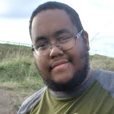 Aaron Iles's Instagram, Twitter & Facebook