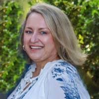 Helen Cathey's Instagram, Twitter & Facebook