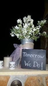 The spray painted picks let you perfectly match your decor and the photos add a personal touch. Centerpieces For Rehearsal Dinner V1 Lenze Com Tr