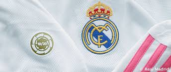 Das panel im nacken spiegelt den look wider. Real Madrid Wird Das Ligameister Badge Auf Dem Trikot Tragen Real Madrid Cf