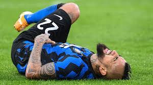 Arturo erasmo vidal pardo (spanish pronunciation: Inter Mailand Arturo Vidal Unterzieht Sich Knie Op Und Fallt Vorerst Aus Goal Com