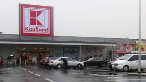 Angajăm lucrători comerciali, oameni responsabili de servirea clienţilor și operatori în zona caselor de marcat. Oferta De MuncÄƒ La Kaufland Pentru Oameni Care Au Cel PuÅ£in Studii Medii Economica Net