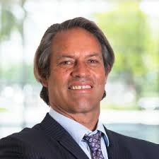 Guillermo León Benavides, Partner