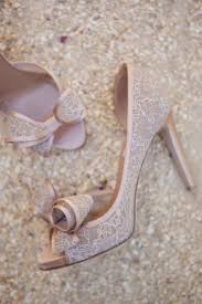 Les plus belles créations sont chez san marina. Mariage Ivoire Rose Dentelle Carnet D Inspiration Melle Cereza Blog Mariage Chaussure Mariage Escarpin Mariage Chaussures Mariee
