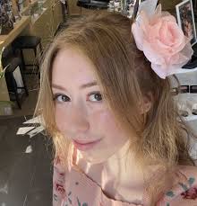 Nail Salon Professionals in Le Roy, IL