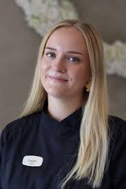 Om Klinik M: Eksperter i skønhedsprodukter, hudpleje og behandlinger