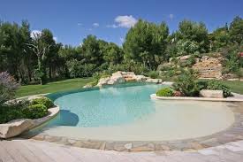 Schwimmbad Bauen 8 Tipps Fur Den Pool In 2020 Building A Swimming Pool Garden Pool Pool Landscaping