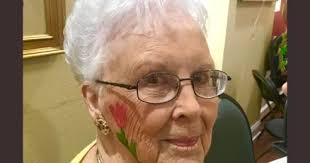 Charming 93-year-old woman wrote her own obituary, hoping for 'slot  machines in heaven'