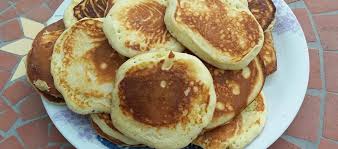 Pancake Une Recette Simple Et Economique Parfait Pour Le Gouter Recette Recette Alimentation Recettes De Cuisine