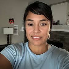 Do you guys hear that noise in the background? Would anyone be able to tell  me why it makes a noise like that? Thanks!