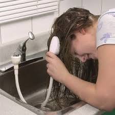 If your bathtub faucet is old or broken, you can easily replace it with a new one all by yourself. Faucet To Shower Converter W Slip On Connector Easy Grip Spray Head 48 Long Walmart Com Walmart Com