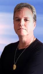 Andrew Anderson's Instagram, Twitter & Facebook