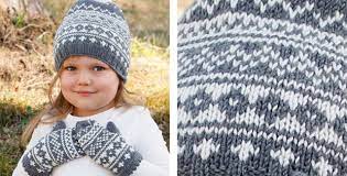 Hilary grant takes a thoroughly modern approach to nordic knitting with this collection of thirty projects. North Star Knitted Kiddie Set Free Knitting Pattern