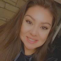 Amy Holguin's Instagram, Twitter & Facebook