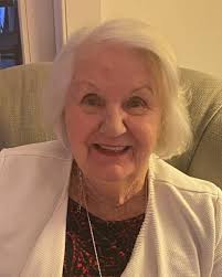 Patsy Saunders's Instagram, Twitter & Facebook