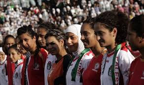 أظهرت التصفيات الآسيوية المزدوجة والمؤهلة لنهائيات كأس العالم قطر 2022 وآسيا الصين 2023 الكثير من نقاط الضعف ومشكلة بالذهنية والعقلية لدى اللاعب والمدرب والمسؤولين عن اللعبة لدى المنتخب اللبناني لكرة القدم. Ù…Ù†ØªØ®Ø¨Ø§Øª Ø§Ù„Ø¥Ù…Ø§Ø±Ø§Øª ØªØ´ÙƒÙ„ Ø£ÙˆÙ„ Ù…Ù†ØªØ®Ø¨ Ù†Ø³Ø§Ø¦ÙŠ Ù„ÙƒØ±Ø© Ø§Ù„Ù‚Ø¯Ù…