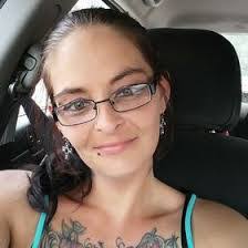 Amanda Lain's Instagram, Twitter & Facebook