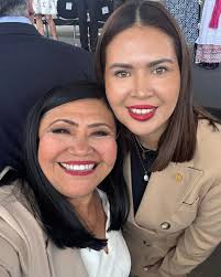 Mildred Avila's Instagram, Twitter & Facebook