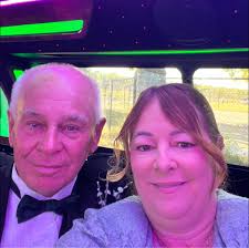 Is the mini donut place in Shawnessy still open and what are its hours?