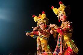 Selain kaya akan tari klasik, indonesia juga memiliki berbagai macam tari kreasi yang dibuat dengan kreatifitas yang unik. Pengertian Tari Tradisional Tari Rakyat Tari Klasik Dan Tari Kreasi Baru