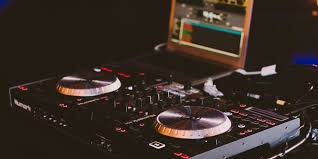 Fully customize your guitar rig with the #1 guitar amp & effects software. Music Production Tools On A Budget Blog Splice
