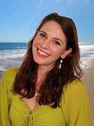 Leah Rizzo's Instagram, Twitter & Facebook