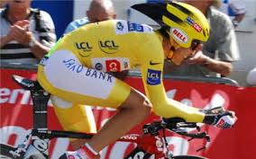 Du 7 au 29 juillet 2018, retrouvez le classement général du tour de france et les classements de la montagne, des points, des jeunes et des équipes. Le Maillot Jaune Du Tour De France