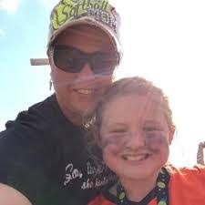 Amy Usrey's Instagram, Twitter & Facebook