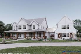 These house plans combine the outside appearance of a traditional farmhouse, but also give you a more modern open floor plan. Modern Farmhouse Plan 4 357 Square Feet 5 Bedrooms 5 Bathrooms 6849 00064