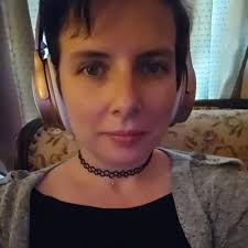 Ellie Bean (@Mirlo_92)