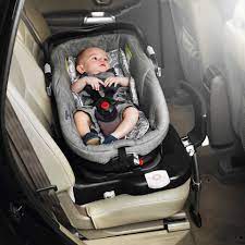 Kursi biasanya terbuat dari plastik atau kayu. Membawa Bayi Yang Baru Dilahirkan Di Dalam Kereta Model Kerusi Kereta Bayi Pilihan Kereta Untuk Kereta Bayi