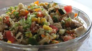 Salade De Carottes Aux Raisins Et Ananas Roxanne Cuisine Recettes De Katherine Roxanne Veilleux Recipe Food Salad Recipes Happy Meal