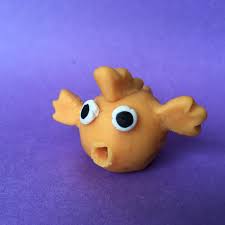 We are always incorporating playdough toys into our playdough activities because they were made specifically for dough to go through! Cutest Animal Sculptures From Play Dough 5 Minute Fun