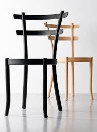 The Components Of This Chair Are Made With A Traditional Steaming Technique That Uses A Minimal Amount Of Wood Wooden Chair Wood Chair Wooden Chair Plans