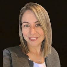 Gloria Valdelamar's Instagram, Twitter & Facebook