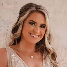 Amy Gulley's Instagram, Twitter & Facebook