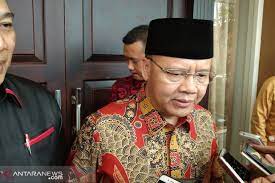 Jumlah gaji seorang guru honorer bisa di bilang berfariasi karena semua itu tergantung bagaimana demikian informasi tentang gaji guru yang ada di sekolah dasar baik guru pns, honorer, atau. Gubernur Bengkulu Teken Gaji Honorer Jadi Rp2 Juta Antara News Bengkulu