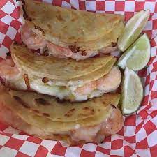 Not only it has the best fish tacos around, they only serve 100% fresh food. Best Food Trucks Del Solar Fish Tacos Menu